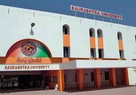 In Rajkot, Gujarat, you can find banks, schools and colleges and a chamber of commerce, all having their names preceded with the word Sourashtra& #39;. Interestingly, this is no town or village in Gujarat, but one at a distance of 2,000 kms from Rajkot in Tamil Naidu Madurai !!!!