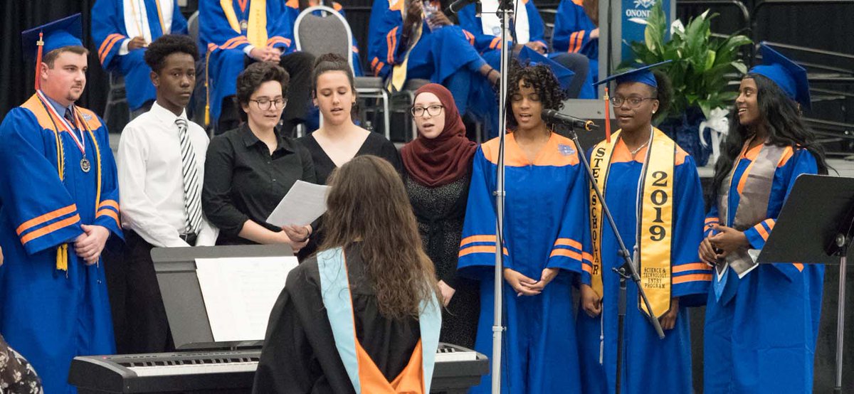 SyracuseSchools's tweet photo. Congratulations to the @NottinghamSCSD Class of 2019! Don't miss these photos from their #SCSDGraduation: https://t.co/At8wyELg7G https://t.co/kSxFXtE95T