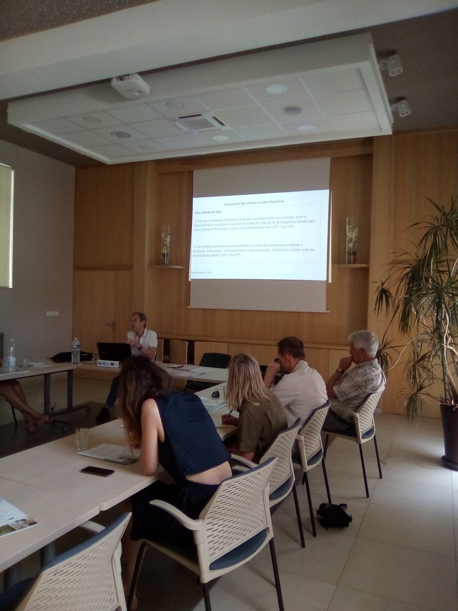 Le Collectif a organisé 2 réunions d’information en Sud Drôme sur les clauses sociales. Patrick Loquet, spécialiste national sur le sujet a su convaincre de l’intérêt de la démarche. Pour toute info : #FacilitateurSudDrôme  06.30.67.95.89
Merci à <a href="/patrickloquet/">Loquet Patrick</a> 
#clausessociales