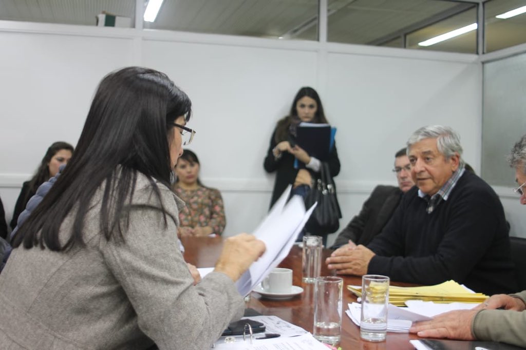 ✔️Martes
En la #ComisionDeTrabajo recibimos a Docentes Auto convocados por el rechazo al proyecto 780/19