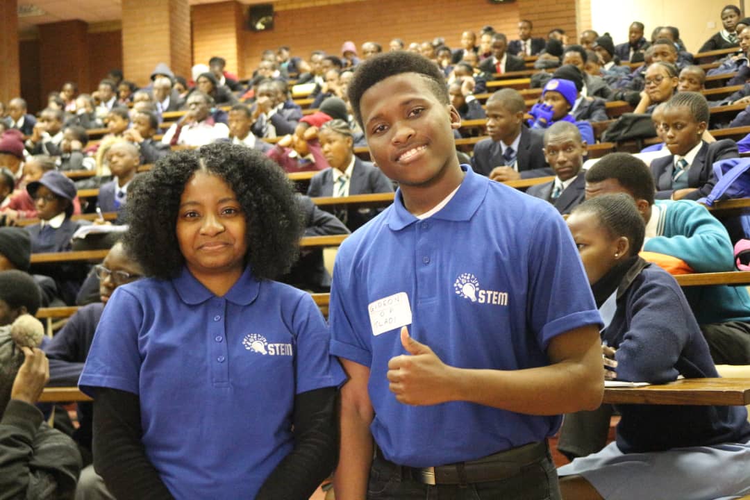 lillianmoremi's tweet photo. At #STEM Mentorship Program our  objective is to assist students in developing skills &amp; positive attitudes towards STEM subjects; Connect secondary school students with experienced STEM professionals to guide them through their #careerplanning #USGAlumniProject https://t.co/dsZi97msUR