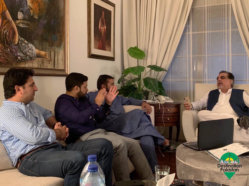 destination_pak's tweet photo. Team Destination Pakistan had a meeting with Governor of Sindh __ Imran Ismail , He assured them of his full cooperation for this campaign. 
.
#travel #tour #pakistan #team #kashmir #meeting #destination #journey #journeythroughheavens #dawn #media #news #thenews #update https://t.co/GwMRvXMSZv