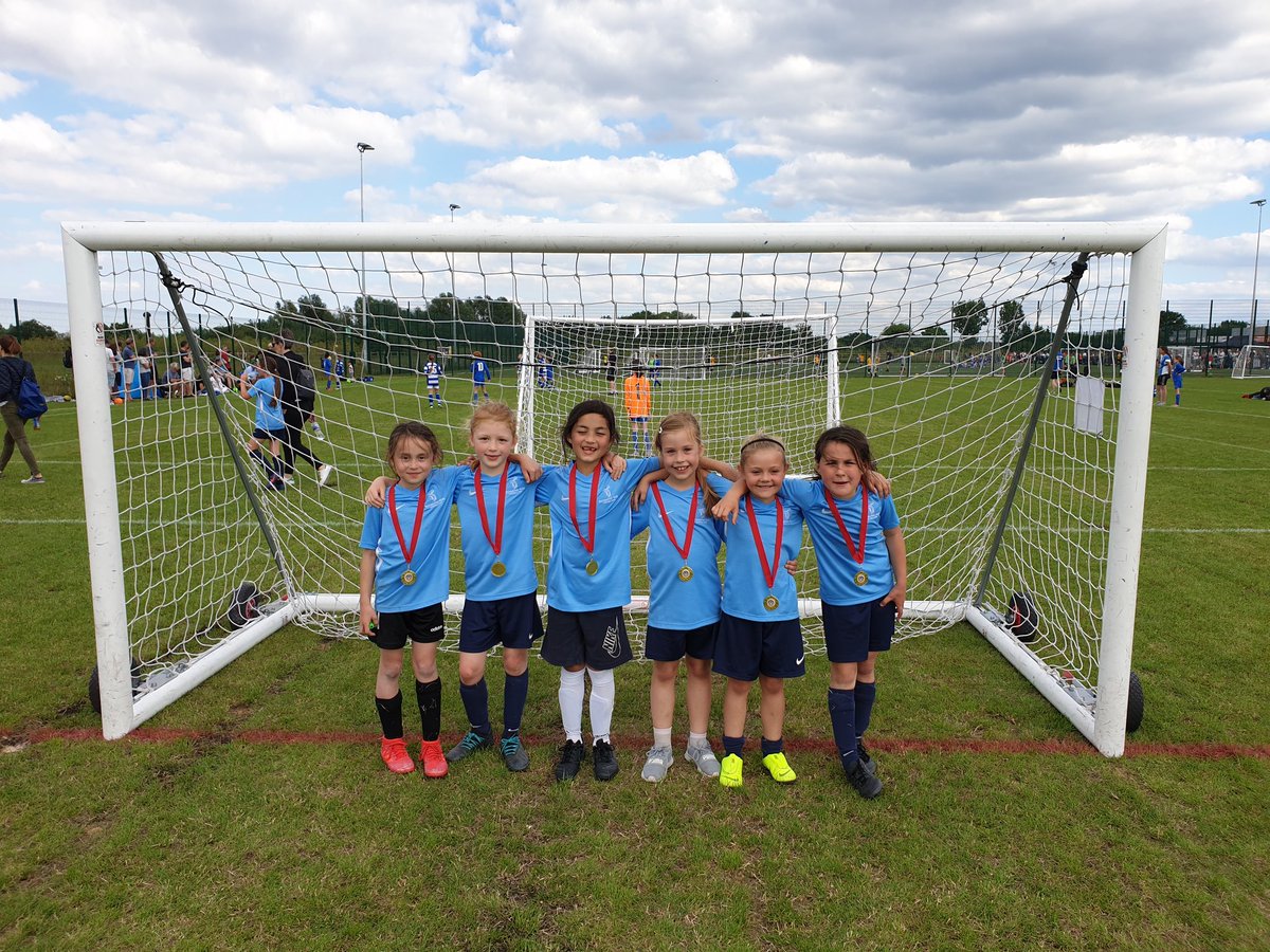 Good luck to the Lionesses tonight from the Richmond Park FC u9s. We know you can do it !  #roarforthelionesses #lionesses #lionessesdaily