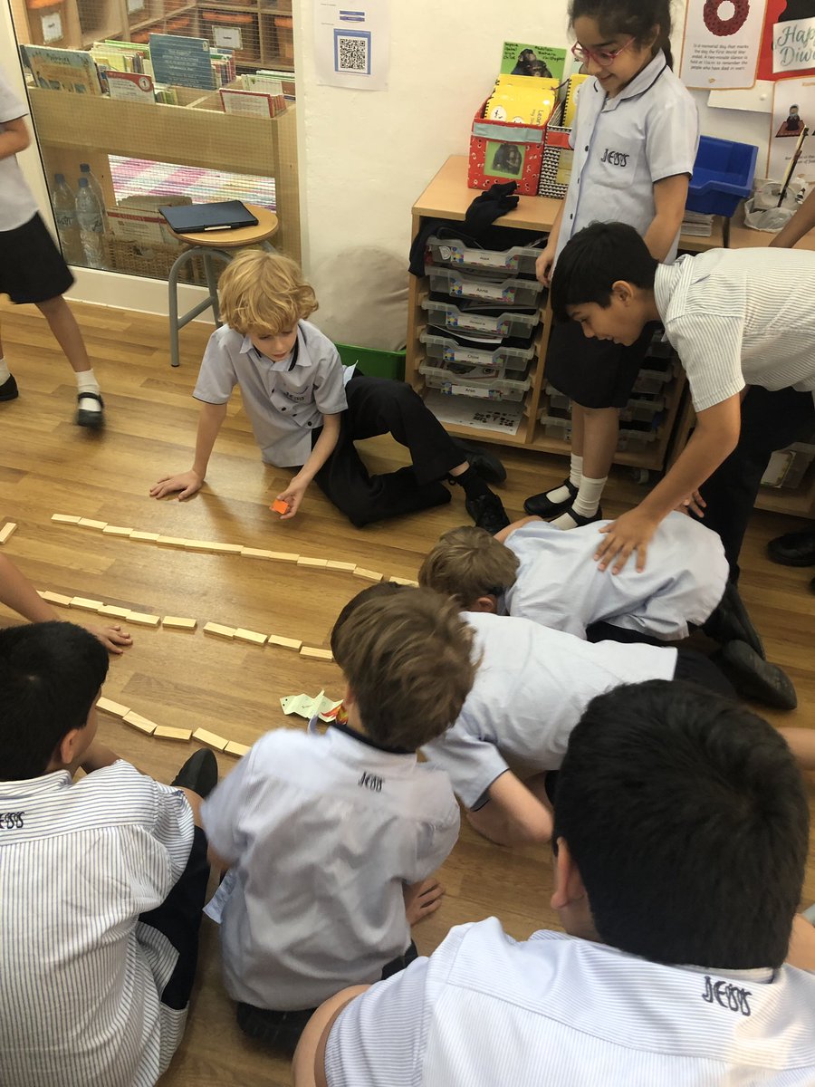 JESSJumeirahYR2's tweet photo. Such a memorable and fun last time with our โbigโ Year 6 buddies! Thank you @JESSjumeirahYR6 we had a blast racing our caterpillars!!! #JESSJumSTEM https://t.co/4NCGDKnCXQ