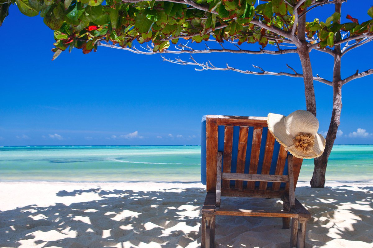 DjExperience's tweet photo. Gaan jullie deze zomer nog lekker op vakantie?? https://t.co/rrBUMR4TIs