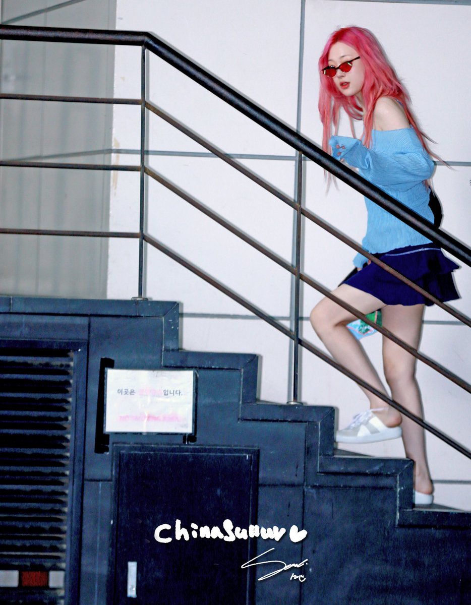 ChinaSulluv's tweet photo. 19/06/29 Goblin Special Stage
#Sulli #설리 #최진리 #SULLI_GOBLIN https://t.co/UekPgeggxa