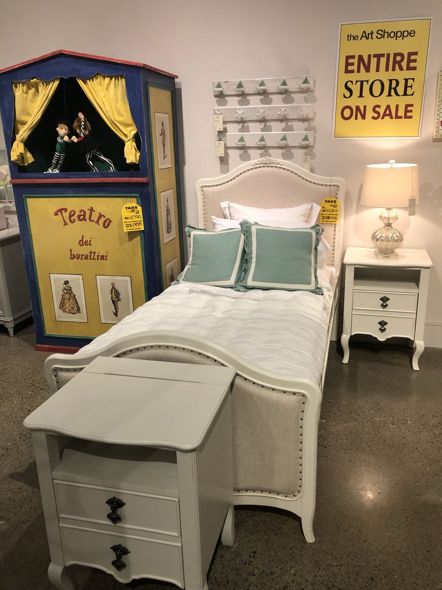 theArtShoppe tweet media