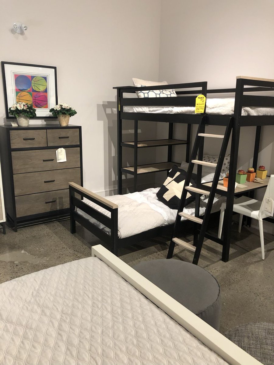 theArtShoppe tweet media