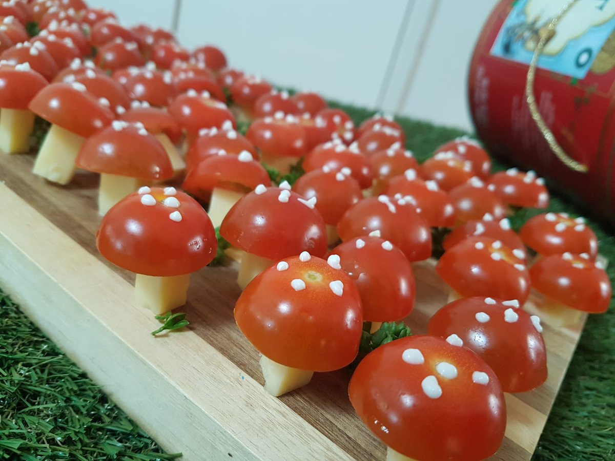 RHSBCatering's tweet photo. Wonderfully magical mad hatters tea party @RoyalHighPrep last week... https://t.co/OqnIGdJDtb