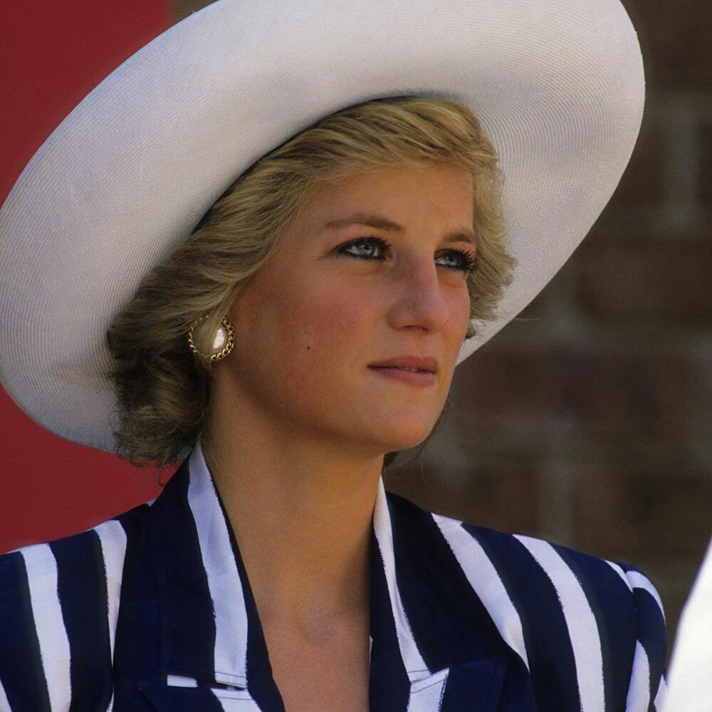 Happy birthday Princess Diana...Rest On...
You can never be forgotten  