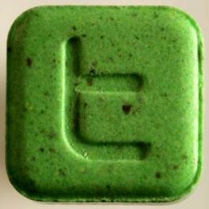 BunkBot's tweet photo. https://t.co/DdlHTFoh21 - ZURICH, CH - GREEN TWITTER - ??? - 2-CB, MDMA, 2C-H
The EU drug checking group that analyzed this sample issued an information alert as it contains drugs other than MDMA.
https://t.co/pf3gOiRAzG #bunkbot #testit @DanceSafe #bunkpolice @BunkPolice https://t.co/XgjRUPyp5s