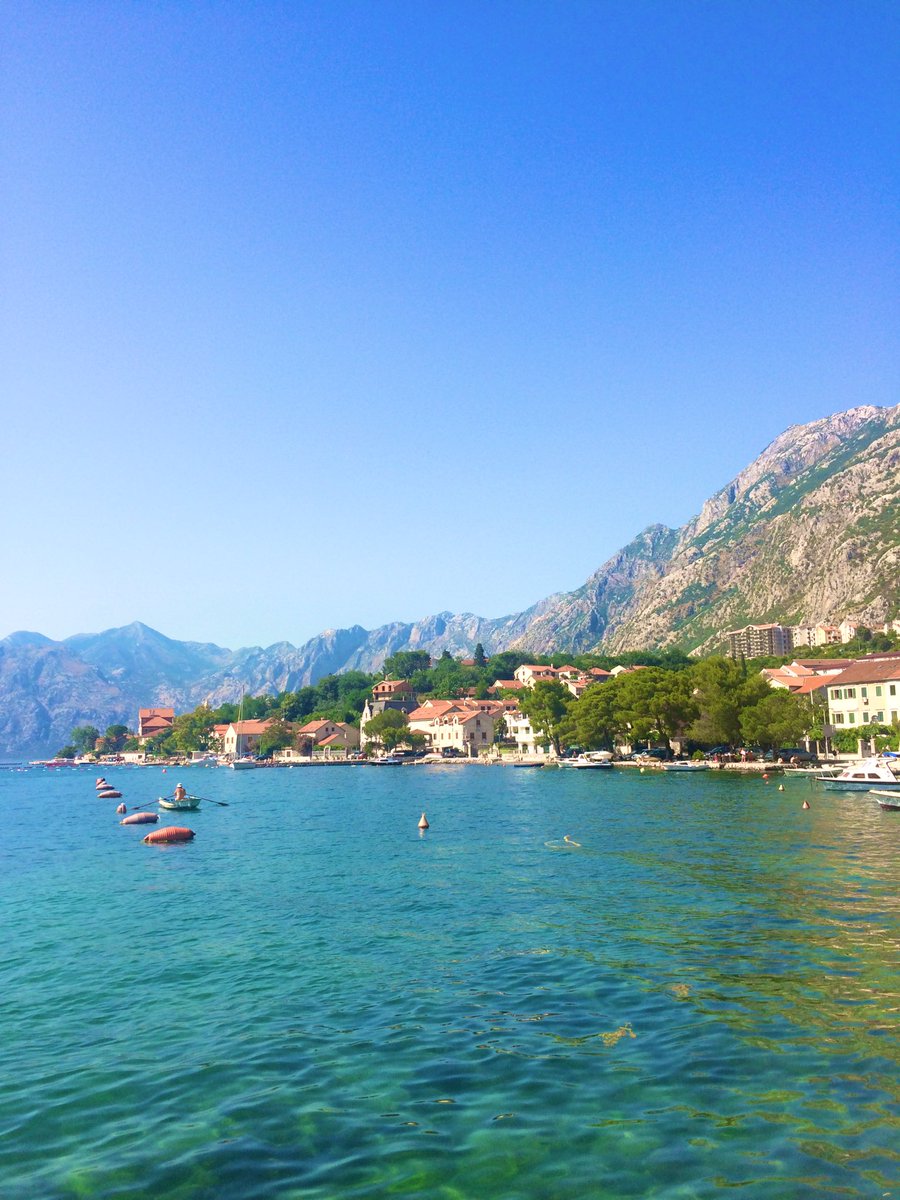IMC_CPMR's tweet photo. .@IMC_CPMR is opening the 2nd day afternoon session of @InnoBlueGrowth #SummerSchool 🌊 in #Kotor presenting ➡️ international frameworks for #cooperation:
✅ bilateral cooperation
✅ @UfMSecretariat
✅ @WestMedStrat
✅ #macroregional & #seabasin strategies
✅ @Interreg_eu https://t.co/W7uGWFSKEq