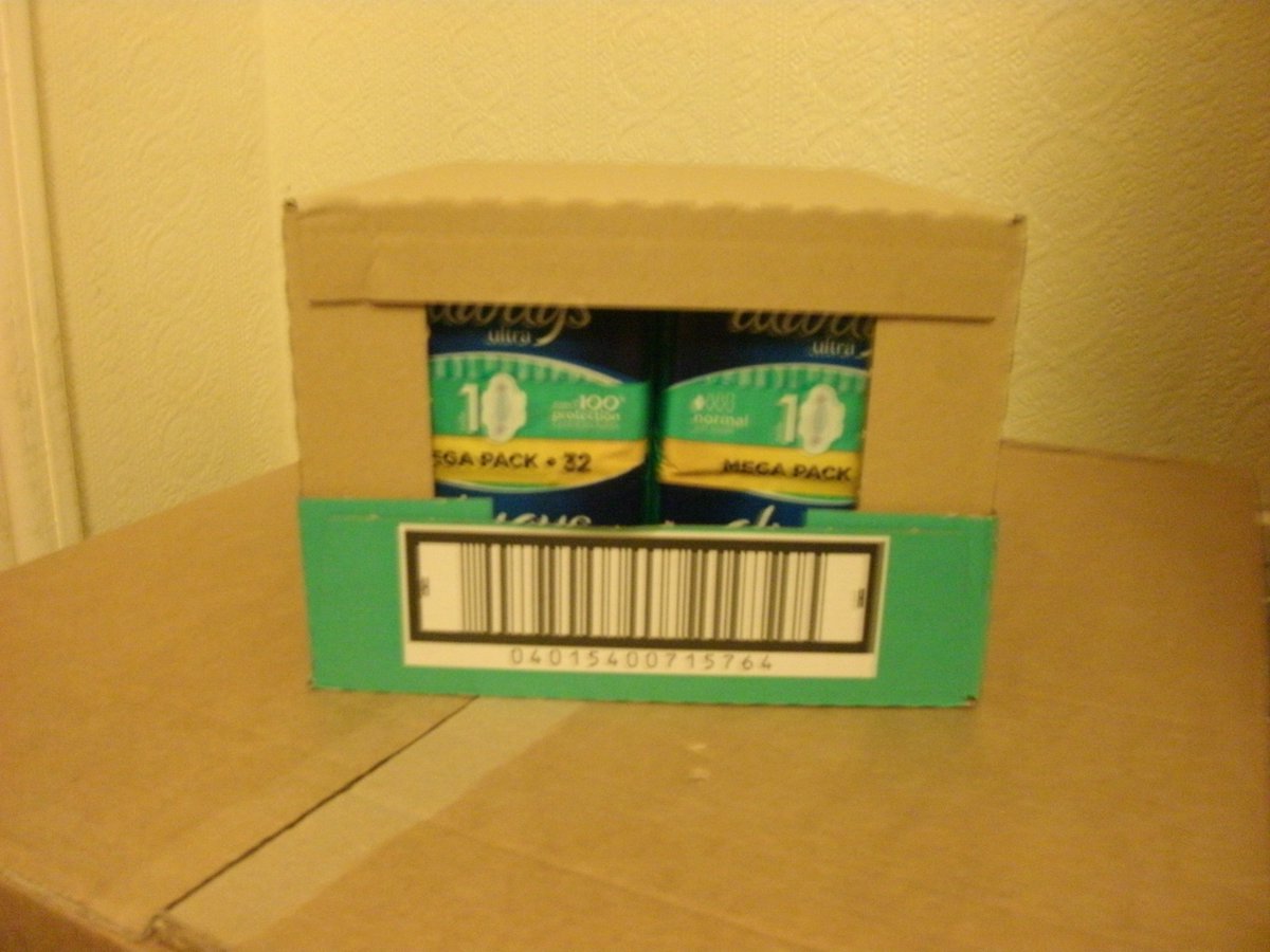 BoxLowestoft's tweet image. Here is the amazing(ly huge!) donation recently received from #Always, we probably can't use all of it... So please get in contact if you are a local organisation who would like to benefit!

We have about 50 of the boxes containing 6 packs of pads.