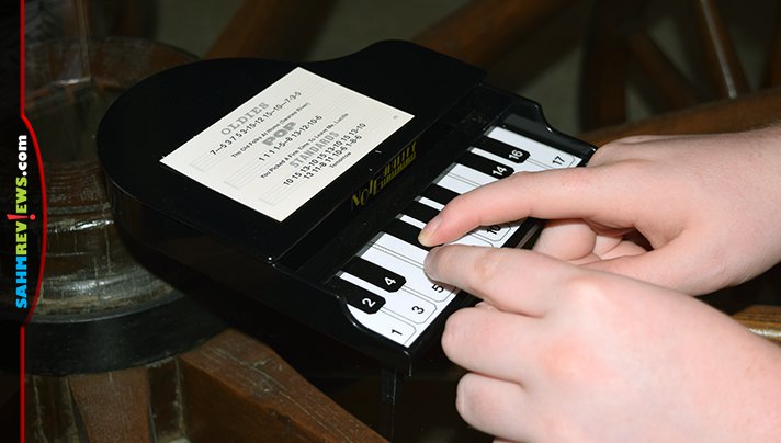 SahmReviews's tweet photo. We found a baby-sized baby grand piano at the #triftstore and only had to pay a couple bucks! Learn about Noteability and whether we were singing praises to it: https://t.co/vYOJu5Xad8 #bargainhunt #bargains #piano #babygrand #gamenight #boardgames #namethattune https://t.co/WzoVmNlKhO
