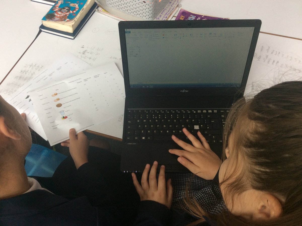 Classof206tLTPA's tweet photo. Today we used Excel to present the data Mrs Dolan got us from the lunch orders! #reallifemaths #applicationproject https://t.co/oKNKhofxhl