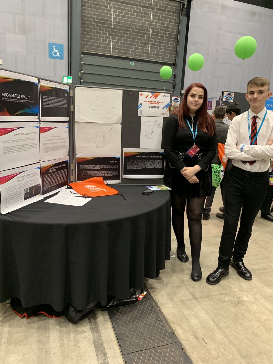 ShapingFutures_'s tweet photo. One of the things we’ve enjoyed most about #bbnw today is speaking to the incredible young people here representing their student projects! All of these brilliant presentations are from students at @LifeSciencesUTC @allaboutstem #scientistsofthefuture https://t.co/4Yz3ex2NcM