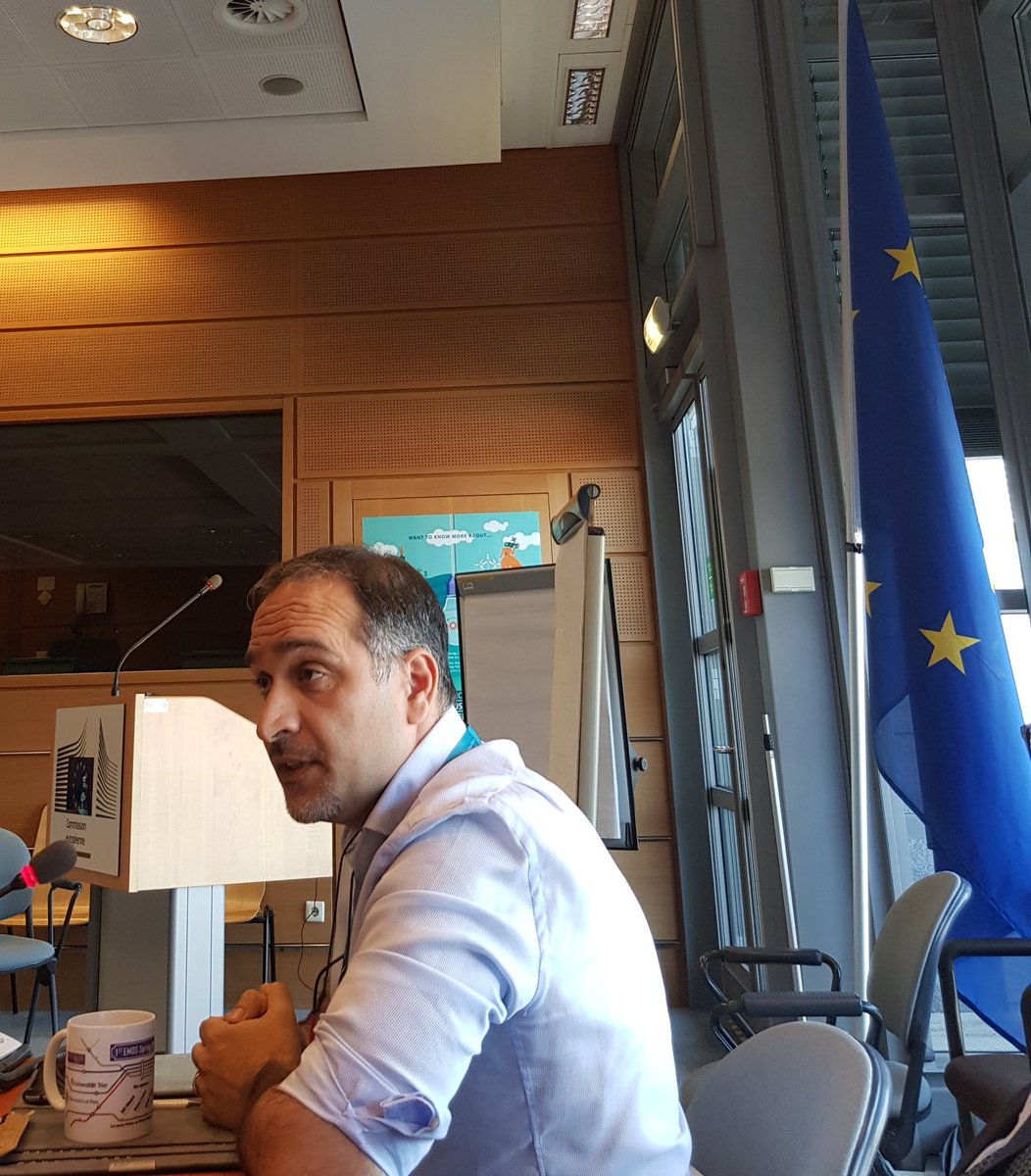 darbuono's tweet photo. .@reisfe:
"The web intelligence hub will be providing support to the European Statistical partner for #Data acquisition via web scraping and APIs"
#Eurostat
#Job #Vacancy #Statistics https://t.co/DKIBqc7h1c