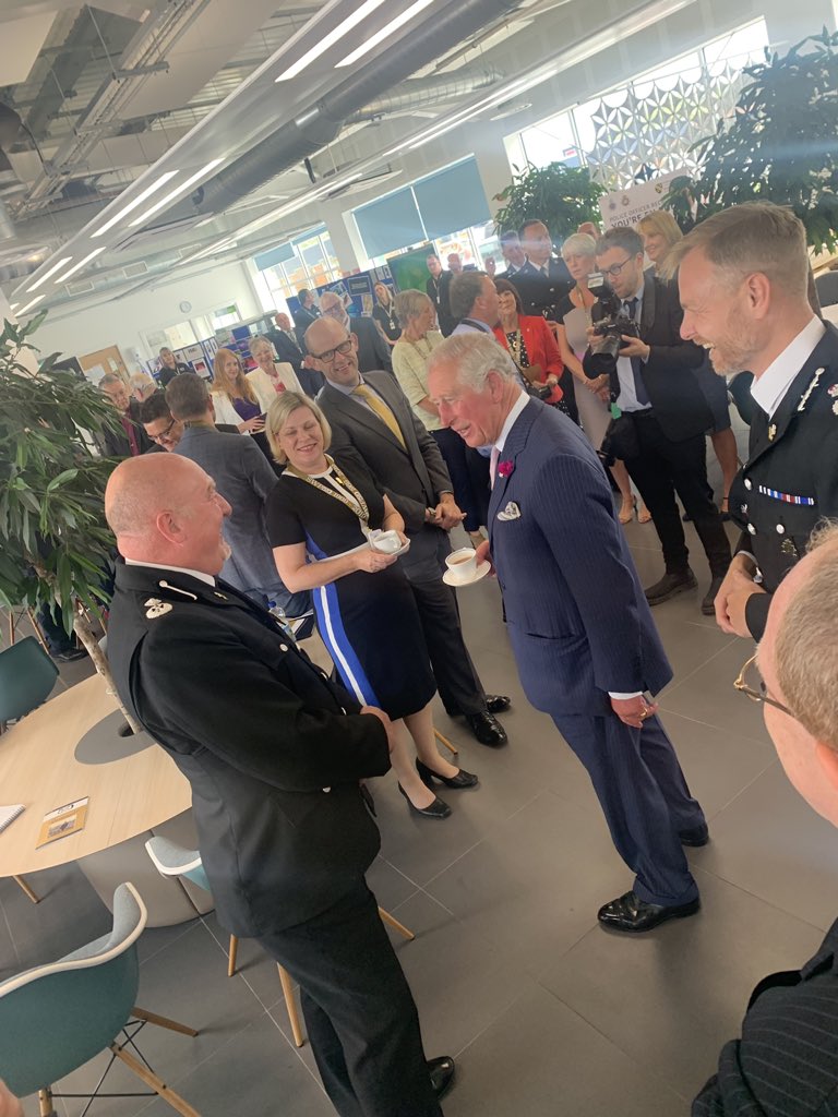 Draigchwaraeon's tweet photo. @CCMattJukes introduces me to Prince Charles on his trip around @swpolice HQ. Very heart felt thanks from him to all officers, staff @SWPVolunteers & @swpspecials for the job they have done and are doing keeping communities safe over 50years #swp50 https://t.co/zDtjsTzEvS