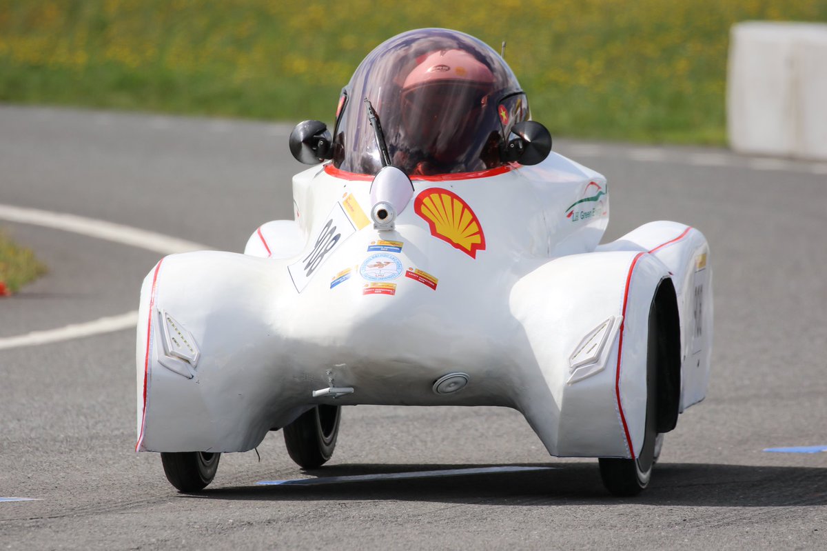 JamesHancock96's tweet photo. Had a good morning at @MBWorldUK watching some of the @shell_ecomar competitors testing on the circuit. #ShellEcoMarathon #MakeTheFuture https://t.co/zdNWWB0ZDg