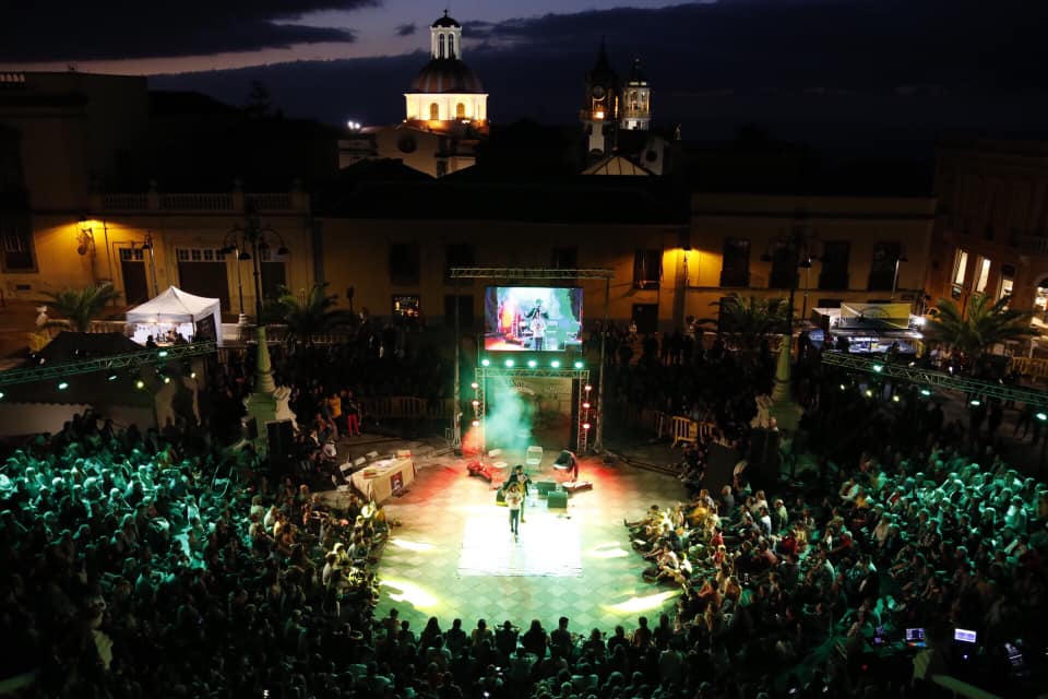 LaOrotava's tweet photo. ¡Unas fiestas de lujo! Cerca de 200.000 personas visitaron #LaOrotava  la Semana Grande https://t.co/xGJDXAgb1y https://t.co/2L9hPT9KP5