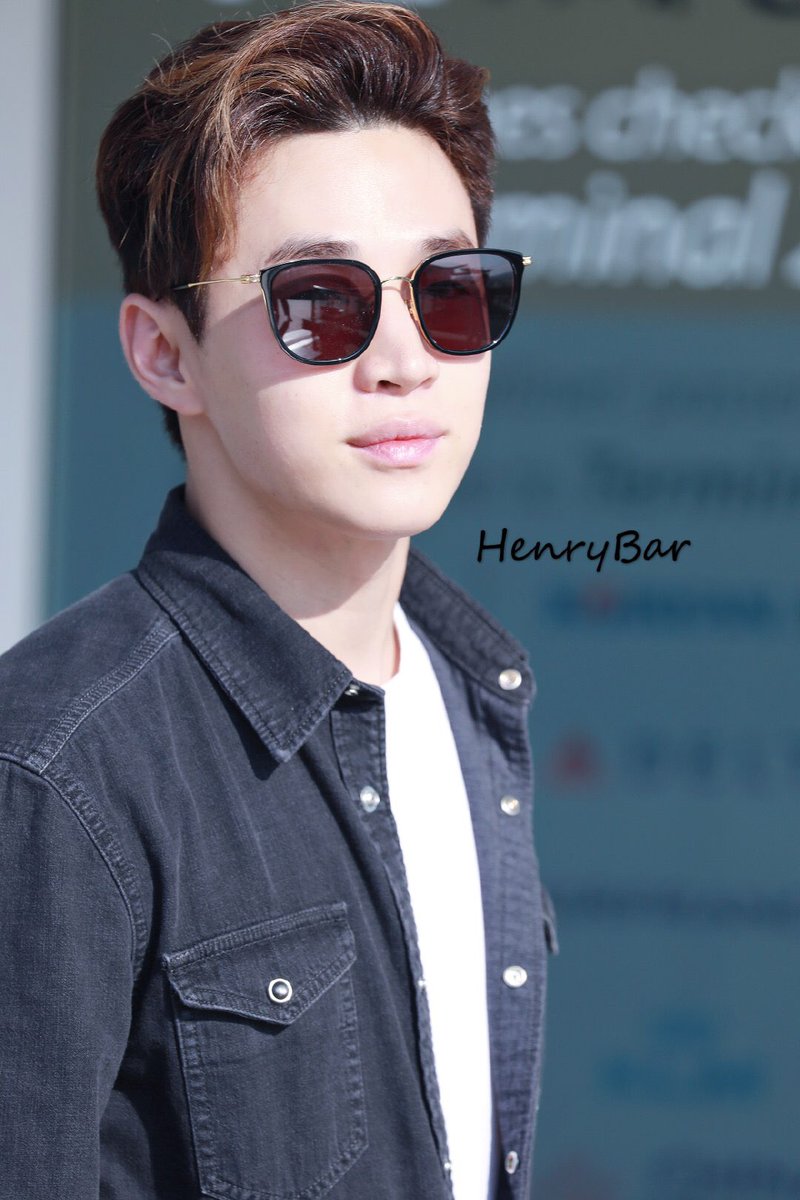 kim86109's tweet photo. #HENRY #HenryLau
#헨리  ❤️ #刘宪华 #劉憲華 190702 Seoul to Beijing cr.@baiduHenrybar https://t.co/98nq0wRT0i