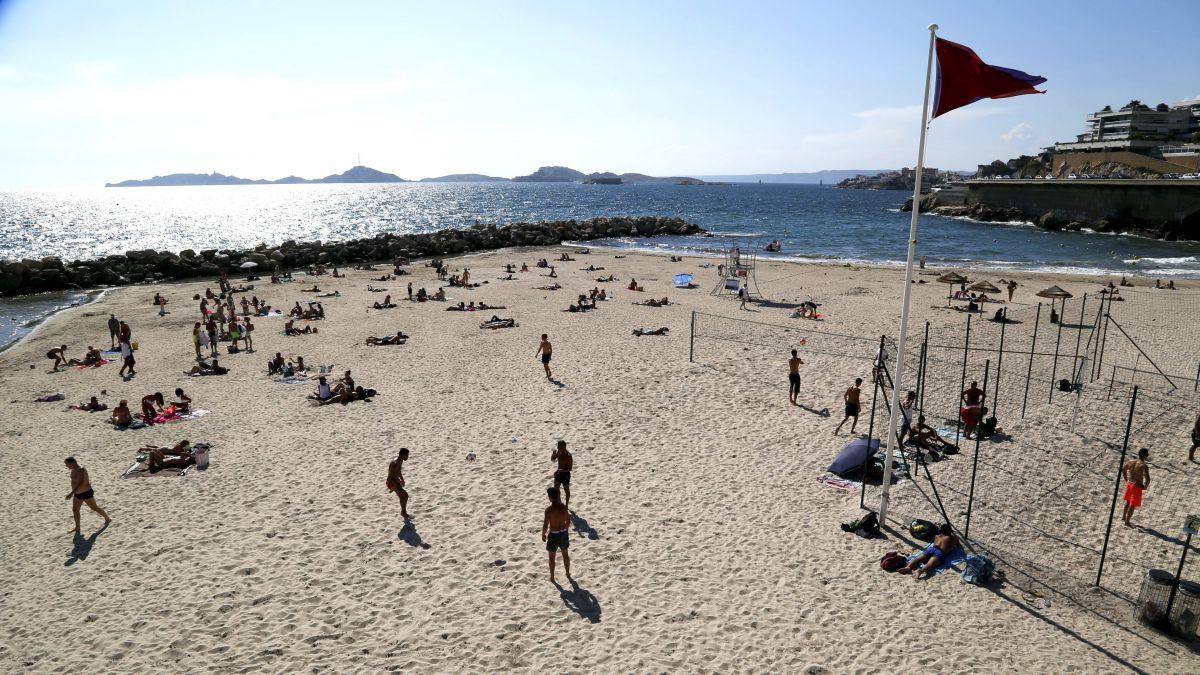 SuperMario13xx's tweet photo. #Marseille : les plages de Prado-Nord et du Prophète interdites de baignade
https://t.co/WZVMNLhVIt https://t.co/XgEZhzrooO