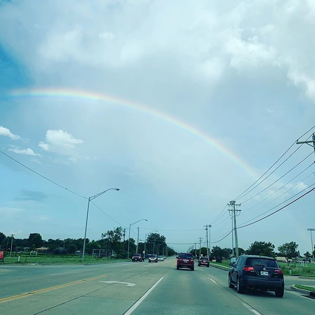 ilcygne's tweet photo. Starting the day with a rainbow! https://t.co/STozerUGuY https://t.co/mQToWgwRAt