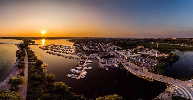 DurhamTourism's tweet photo. Time to celebrate #summer in #DurhamRegion! 🌞🎉 We’ve got a list of fun activities and upcoming events for you to start your summer adventure off right. Visit our e-newsletter to see what’s happening #InTheDR this July: https://t.co/pbAdRFJ0Y5. #DurhamTourism https://t.co/s4b6NybjpF