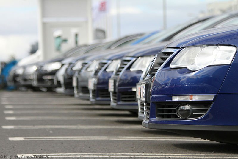 Experian_Auto's tweet photo. Auto loan balances have risen again this quarter. Check out the #ExpAuto report on the state of the automotive finance market to learn why: https://t.co/Nsnjqls2Ox https://t.co/gXrEi8nEaj