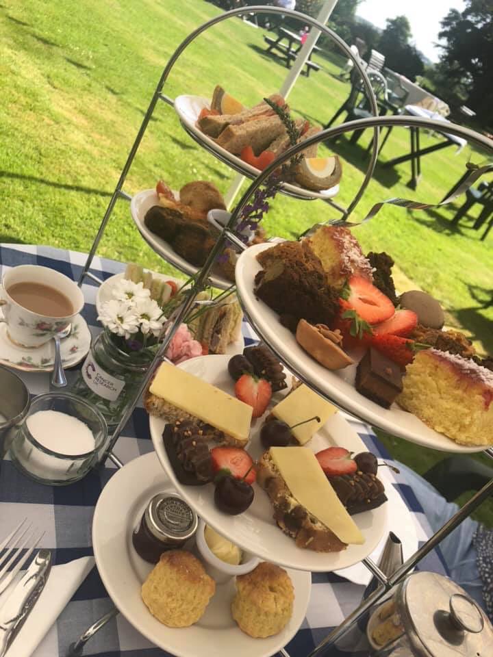 LouthYFC's tweet photo. Thank you to all who attended our Charity Afternoon Tea 🍰 on Saturday at @Brackenborough The weather was fabulous ☀️ and we catered for 1️⃣0️⃣0️⃣ people!! We raised a magnificent £1200 for @CR_UK 💗🥳 #charity #nfyfc @NFYFC #teamlouth #trueYFC https://t.co/asSVFeSS6n