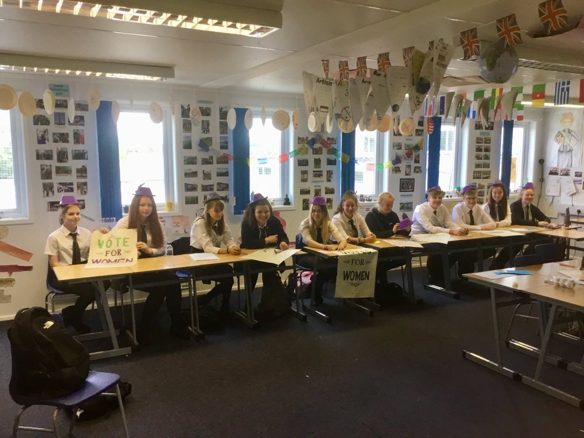 KAHistory2017's tweet photo. The annual Higher History Suffragists versus Suffragettes debate 😊 Thank you to my two S6 pupils for assisting too 👍 #history #successfullearmers #votesforwomen https://t.co/cCSWmXUKKO