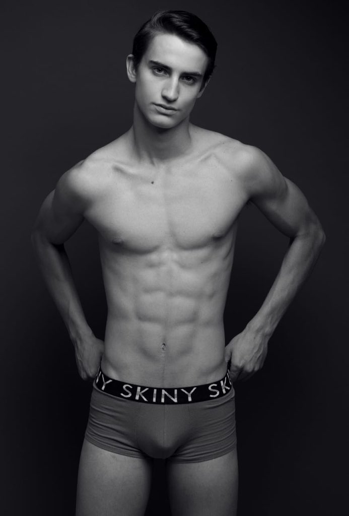 et_Modelos's tweet photo. New Face Alert 💥 Diego Hernández para 📸 @luisbuenfilviera 1.87 cm #newface #newfacemodel #modelo #photography #male  #malemodel #mxmodel https://t.co/bGGso7uUAE
