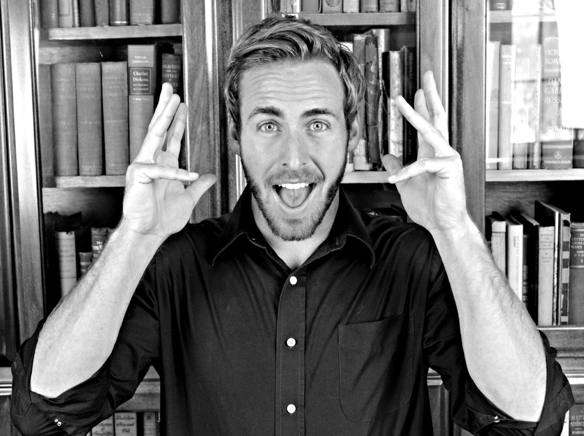 savannahiswrite's tweet photo. Get to know Gulf Breeze sci-fi fantasy author @BrianToups @nwfdailynews https://t.co/04ZU1LHAqE #GulfBreeze #StarKin @BrendaSnwfdn https://t.co/ZodyGP6BEO