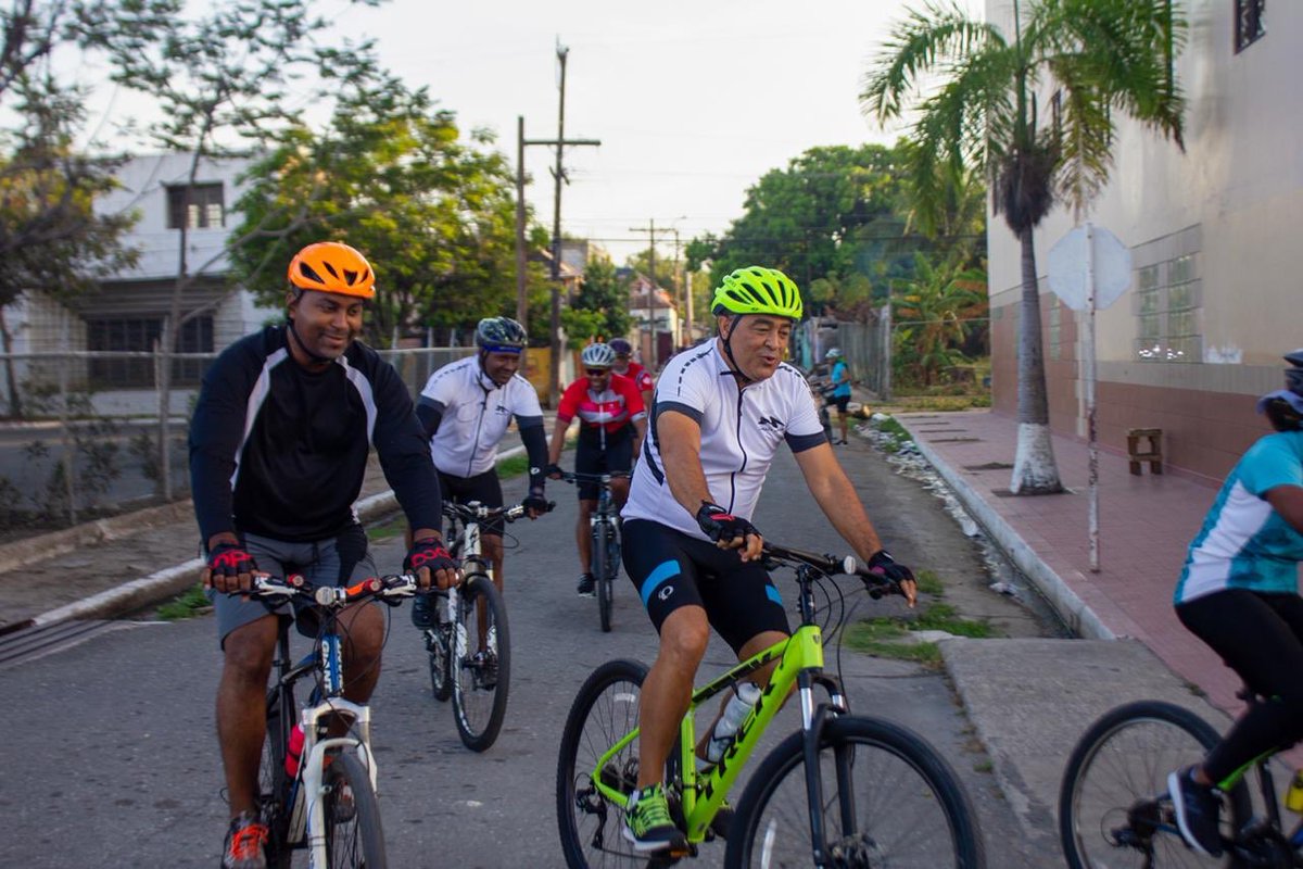 christufton's tweet photo. Sunday’s ride across downtown kgn was not about the colour of our helmets but about encouraging ALL Jamaicans no matter who you are or what you support, to lead an active balance life for your personnal health and wellness. #Jamoves @julianjay https://t.co/g6xoBbv0US