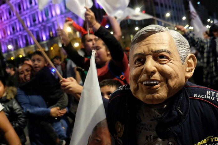 contactonews1's tweet photo. #Columna #SinModales Vítores y más vítores, (¡pagados, claro!)... Después de un año, hay un subejercicio presupuestal de más de 110 mmdp ¿Para qué los quiere López? #Opinion de @IsidroArgel para @contactonews1 https://t.co/DobLBf9oJZ https://t.co/4mDUMKpS6w