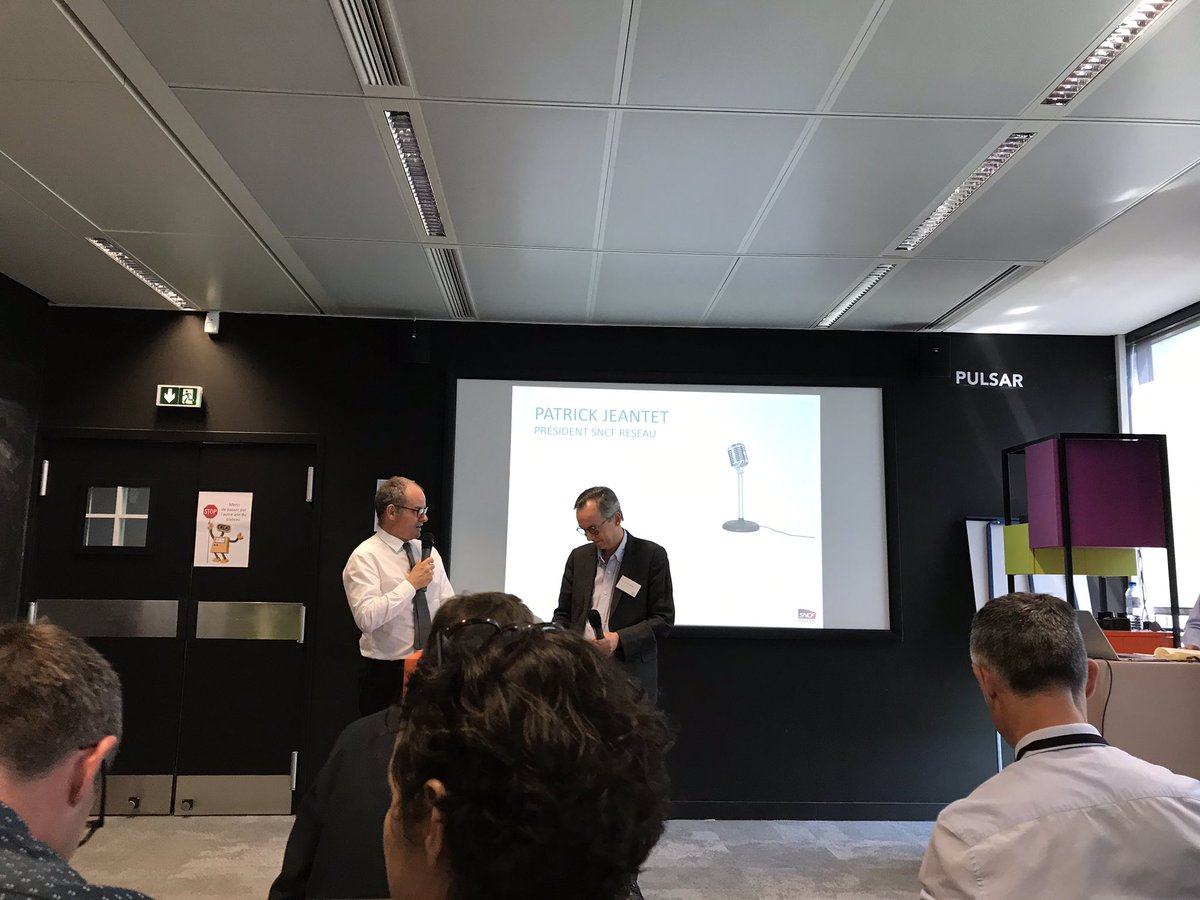 MariamMasmoudi's tweet photo. Les ateliers du Digital @SNCFReseau @RATPgroup, pitch IA dans le ferroviaire de @DGEX-Solutions #OpenTCO #OpenVS #OpenGov @houzelb https://t.co/uDcI9Z9cDX