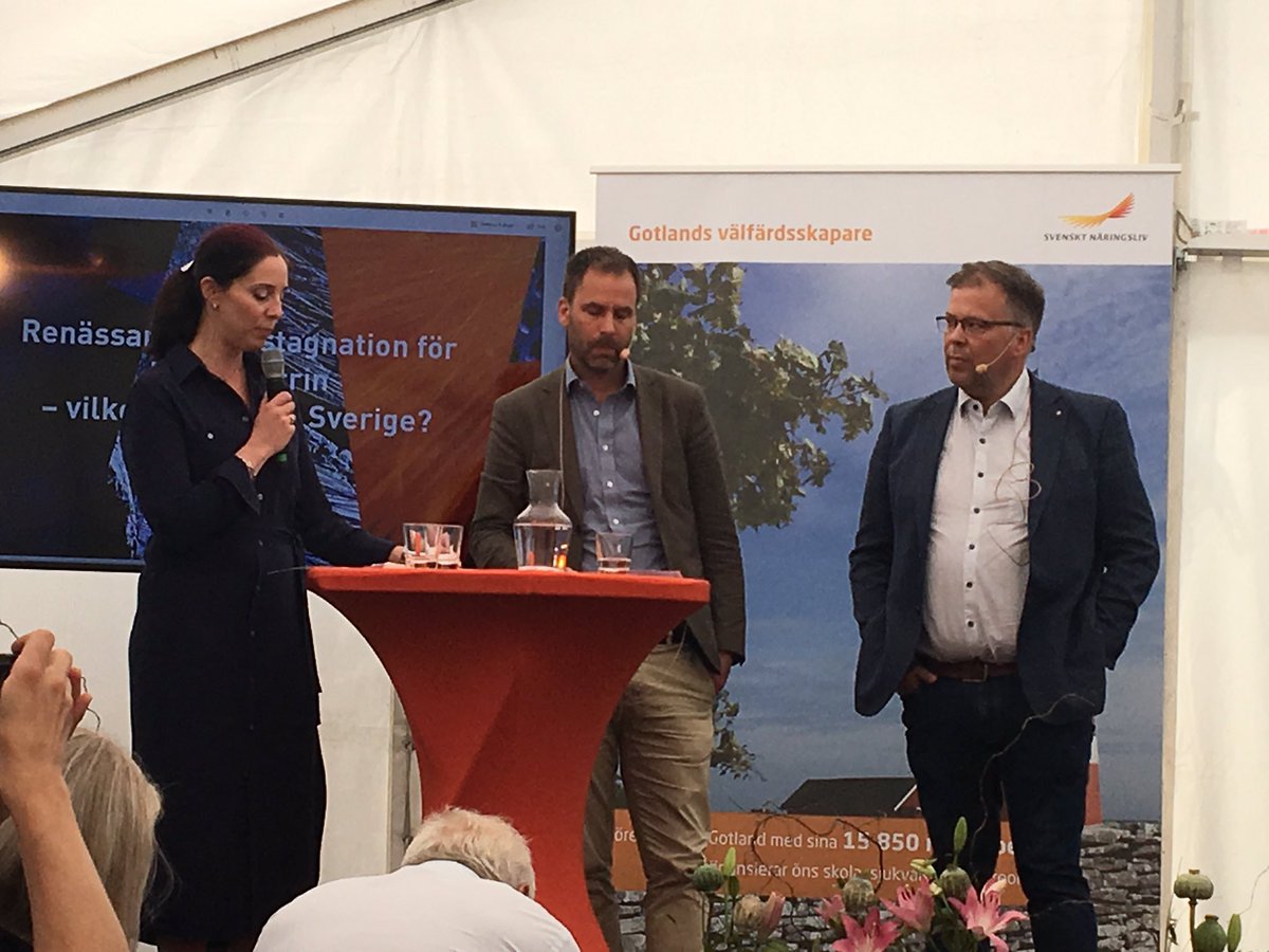 Lunken63's tweet photo. Upptakt inför kommande avtalsrörelse. IAs förhandlingschef flankerad av Sveriges Ingenjörer och IF Metall i Almedalen. @Industriarb https://t.co/iKevcCaSL1