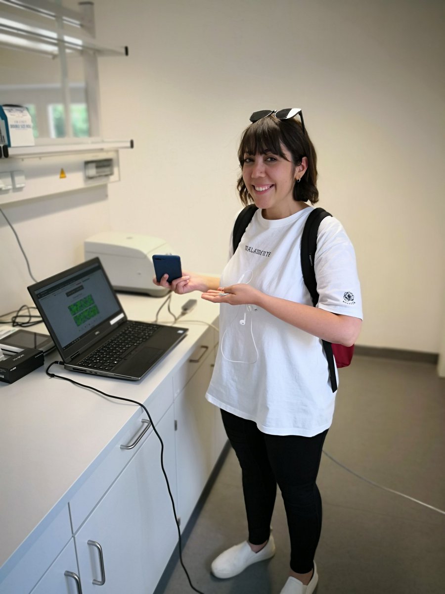 C_Blei's tweet photo. Finally the nanopore is running. Lets see if we get the Tribolium Wolbachia genome for @YegiZare https://t.co/aDH5XnIDOy