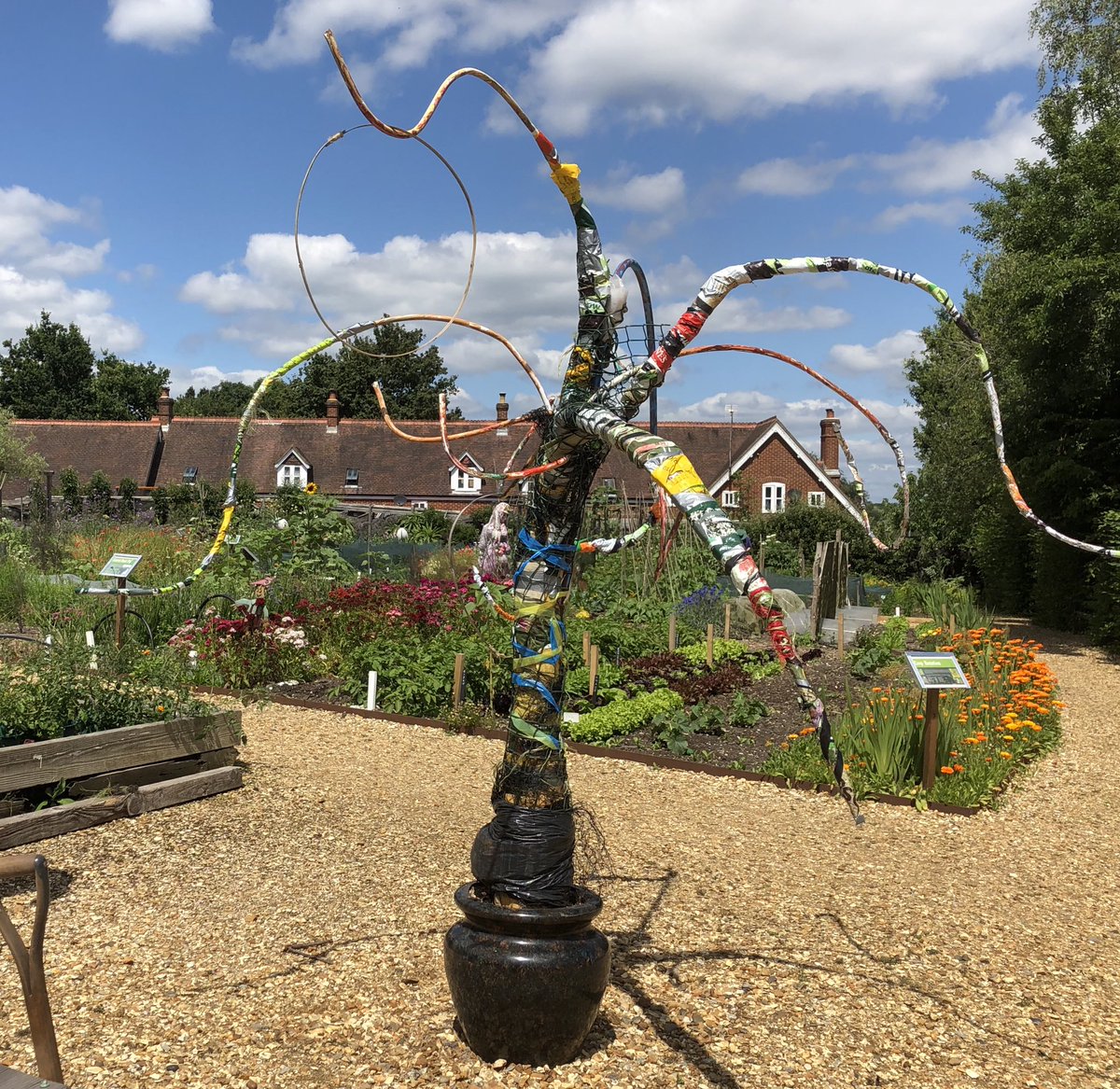 NewForestSussed's tweet photo. The #plastic tree has arrived @PatricksPatch @FairweathersGC #Beaulieu 4 #PlasticFreeJuly. Schools &amp; children: turn #plasticfree thoughts into actions, it’s ready for your hoops. DM for details or visit Patrick’s Patch @LymoTweetUp @greenhampshire @sascampaigns @hallidayfineart https://t.co/Op4ttXcyAO