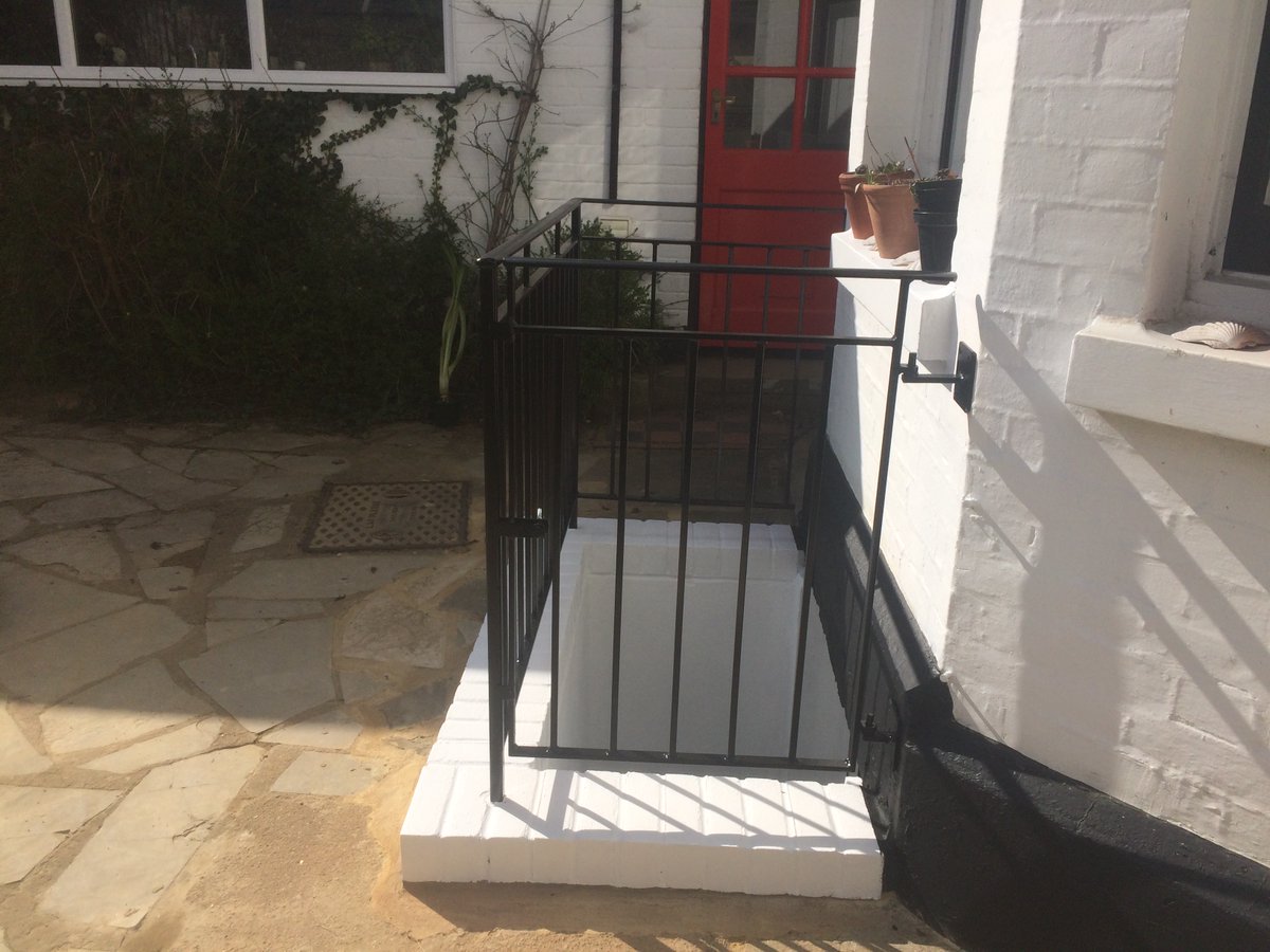 structuralws's tweet image. A nice basement bedroom and lightwell recently completed!