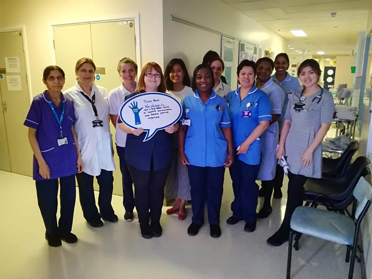 kazzapeters's tweet photo. Beech ward @BHR_hospitals pledging to have daily mdt board rounds to improve communication & enhanced pt experience, also welcomed a genba walk with @SophiaM17081957 to share their pledge plans #Red2Greenpledge #PerfectTweek https://t.co/hZNAUsdAWw
