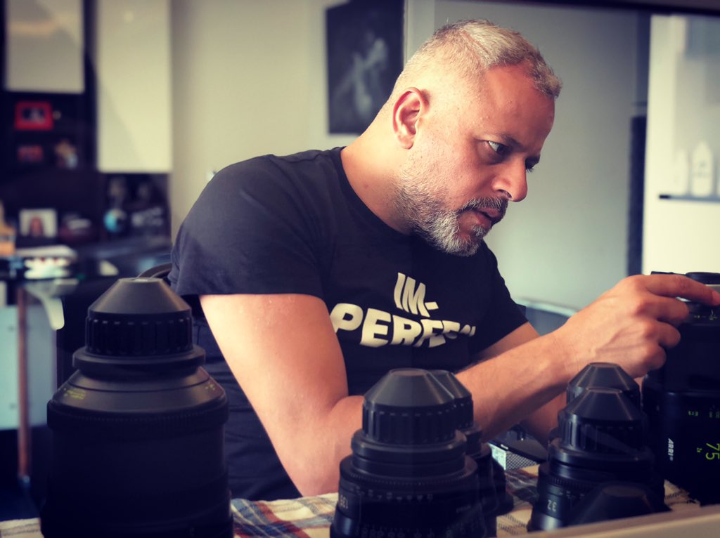 FadiHaddadmedia's tweet photo. We see the film through the lenses we chose #retinafilms #فادي_حداد #director #masteranamorphic #fadihaddad #ksa #kurdistan #erbil #egypt #usa #arri #arrilenses #zeiss #filmcrew #cinematic #cinematography #cinematographer https://t.co/jdeZbI2Ufr