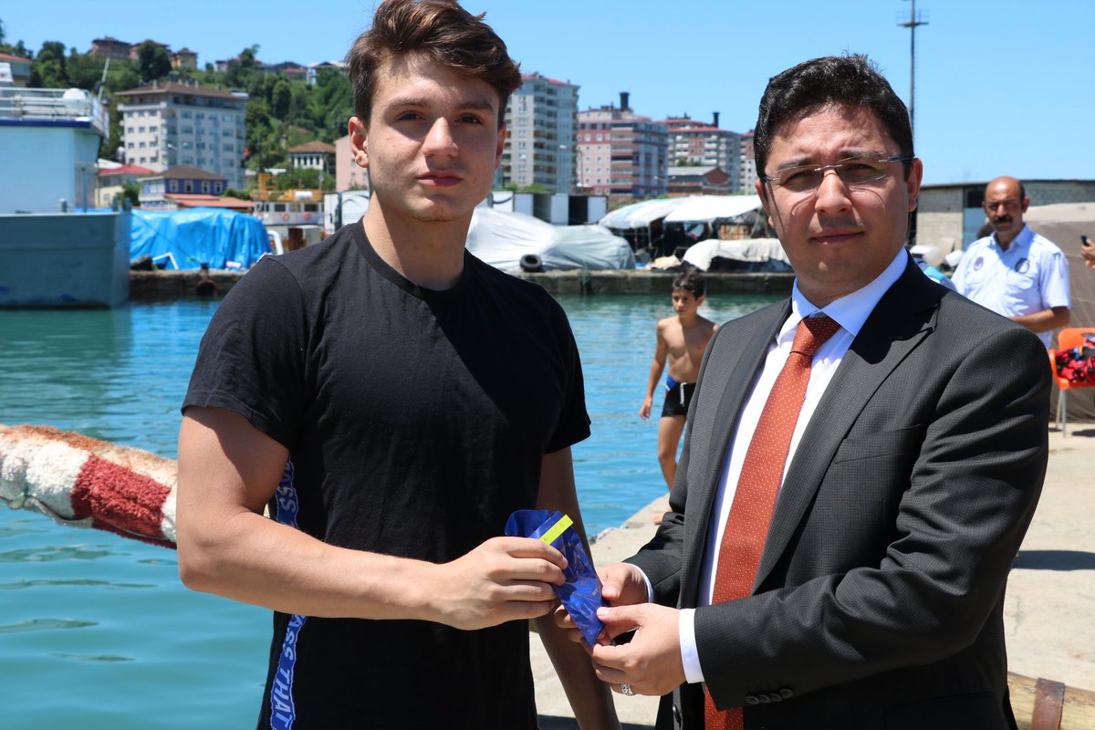 PAZARKAYMAKAMLI's tweet photo. Denizcilik ve Kabotaj Bayramının 93. yıldönümü ilçemiz Kirazlık balıkçı barınaklarında düzenlenen programla kutlandı. https://t.co/vbpWgo6Ysy