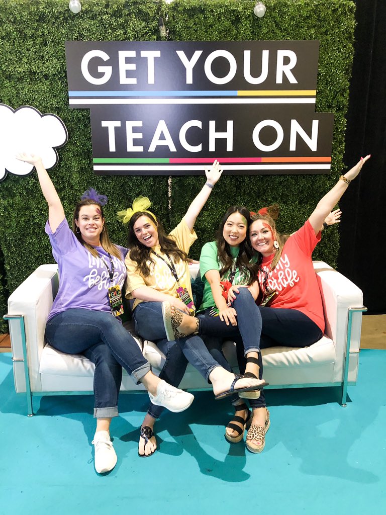 MsLeein4th's tweet photo. Welcome to our HOUSE!! Representing houses even at GYTO @RogersFrisco #ourFISDstory #FISDLearns #getyourteachon https://t.co/sJkB2jFCiV