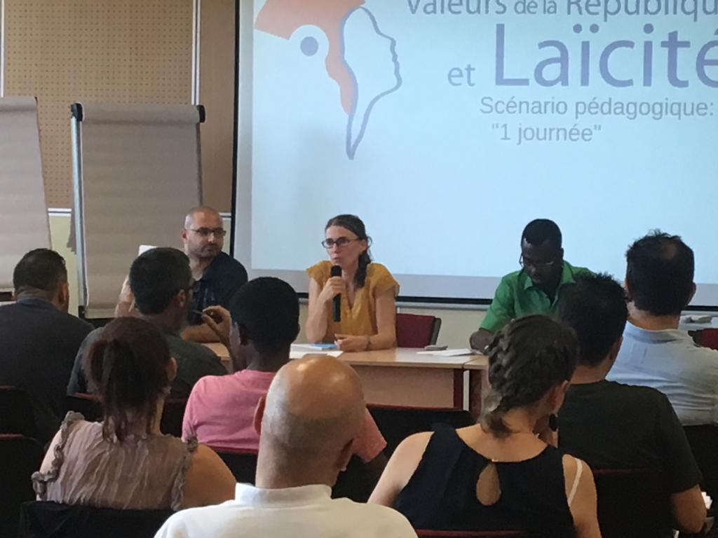 Cite_Ressources's tweet photo. Rencontre des formateurs #paca Valeurs de la République et #laïcité de la @DRDJSCSPACA avec le soutien de #Cite_Ressources. https://t.co/kUUzx7w054