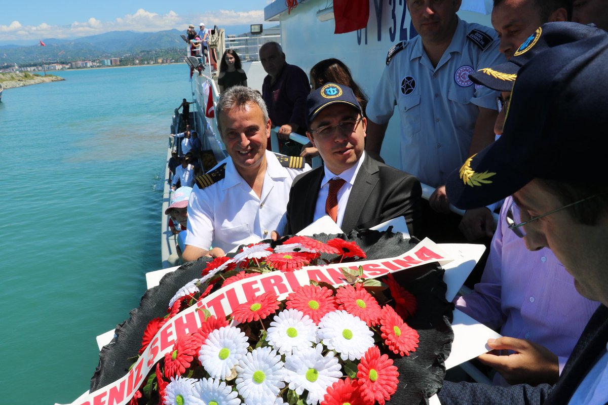 PAZARKAYMAKAMLI's tweet photo. Denizcilik ve Kabotaj Bayramının 93. yıldönümü ilçemiz Kirazlık balıkçı barınaklarında düzenlenen programla kutlandı. https://t.co/vbpWgo6Ysy