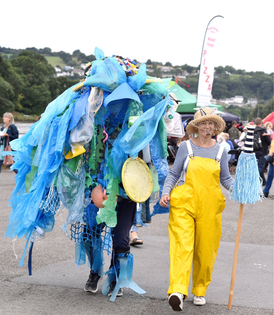 Rydym wedi bod yn dawel ers rhai wythnosau, ond mae ein cynlluniau bellach yn dwyn ffrwyth ac mae'n falch gennym gyhoeddi cydweithrediad newydd sbon gyda Chastell unigryw Aberteifi! <a href="/CardiganCastle/">Cardigan Castle | CastellAberteifi</a> ... facebook.com/CardiganFoodFe… @theatrbydbychan <a href="/DeliDelights1/">Deli Delights Kitchen</a>