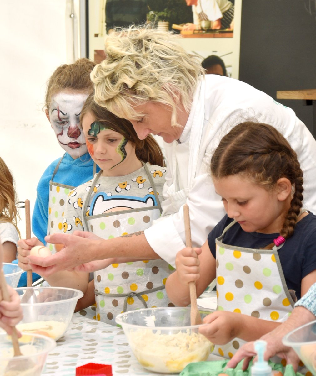 CardiganFoodFestival tweet media