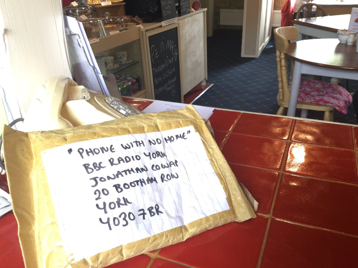 wenweewah's tweet photo. Phone with no home @BBCYork @joncowap #PWNH https://t.co/i9rJjbbGRw