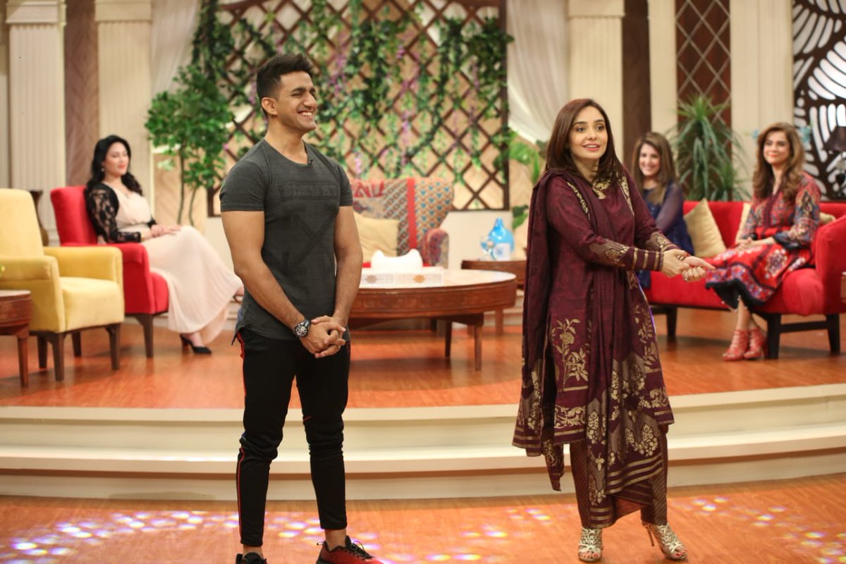 JuggunKazim's tweet photo. This morning on 24 News HD/ Channel 24 on JUGGUN @ 9
Monday to Friday 9am to 11am
#juggunkazim #juggunat9 #channel24 #24newshd #mahrooshrana #basimshahzad #drfarzeenmalik #sadiaarshad #humeraarshad #bilalqureshi #uroosabilal https://t.co/JTCPcCdKRU